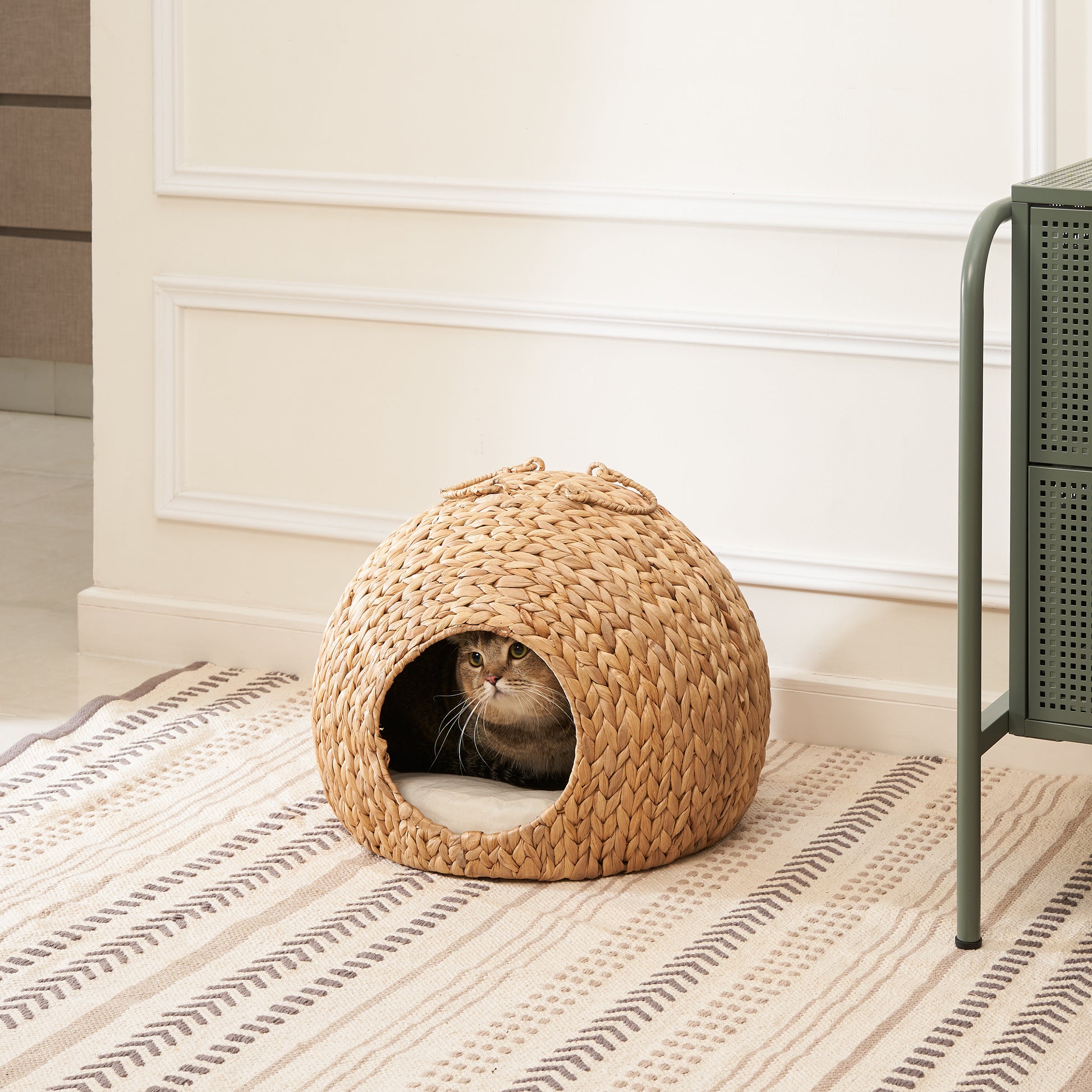 Gertrude Water Hyacinth Woven Wicker Round Cat Bed Cave with Handles - 18' x 18' x 18' - For Any Size Cat Breeds, Chihuahua and Use with Cat Tower